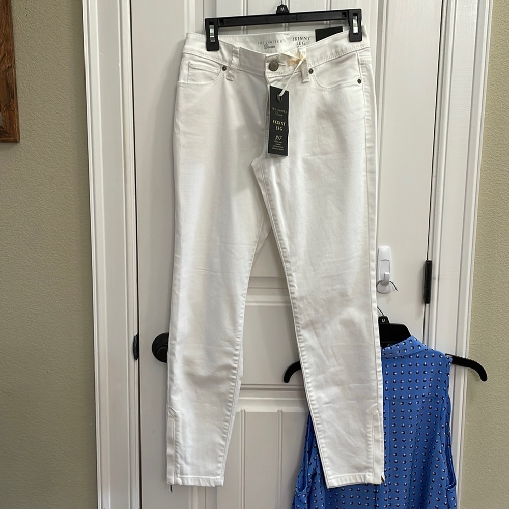 💙💙NWT THE LIMITED OUTFIT BUNDLE!!  4 - Picture 2 of 15